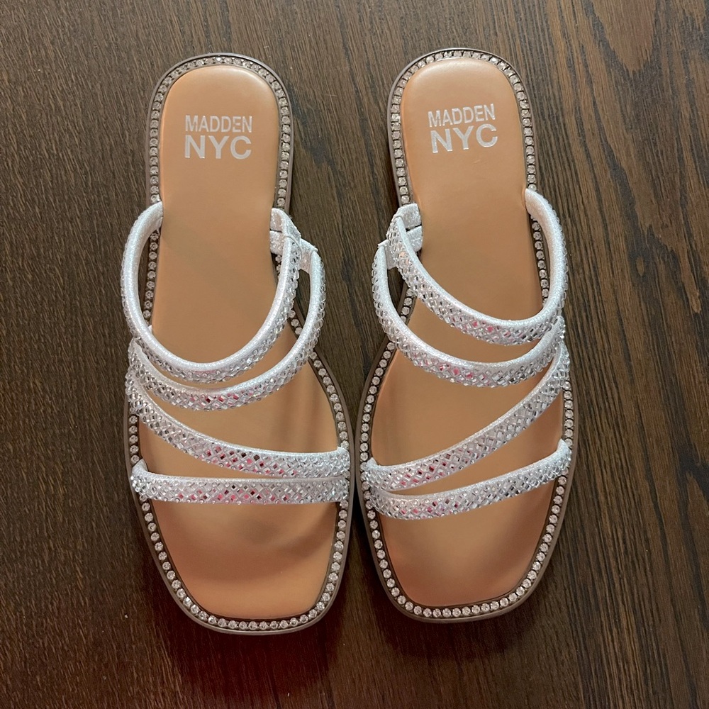 Madden NYC Rhinestone Chase Sandals NWOT - Picture 6 of 8